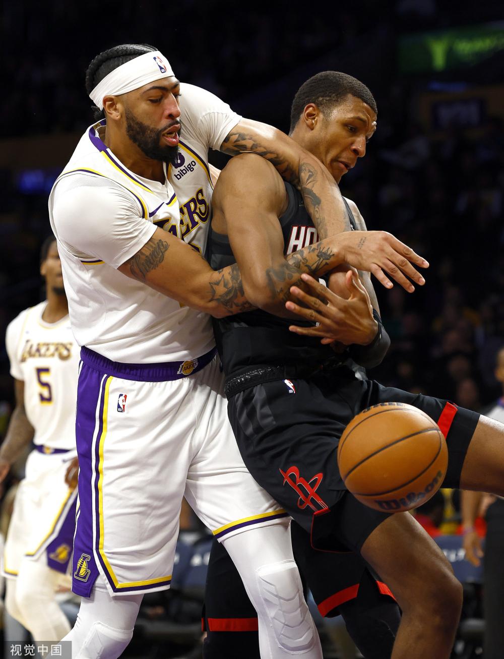 在余下的六 在余下的六